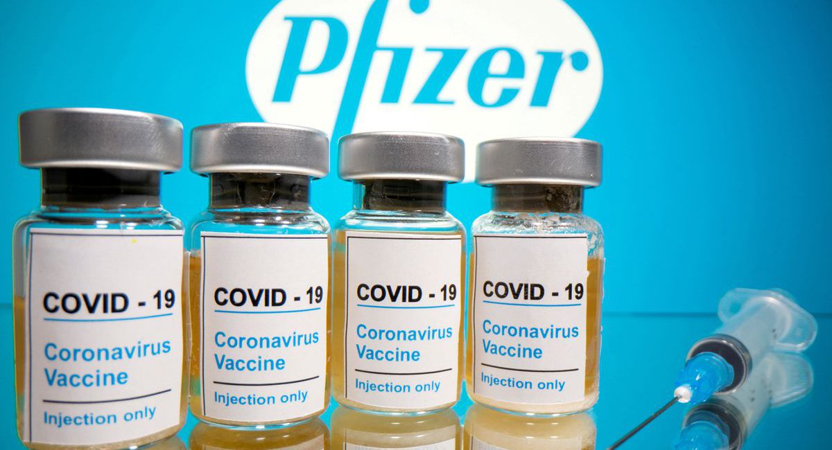 U.S. FDA, CDC see early signal of possible Pfizer bivalent COVID shot link to stroke