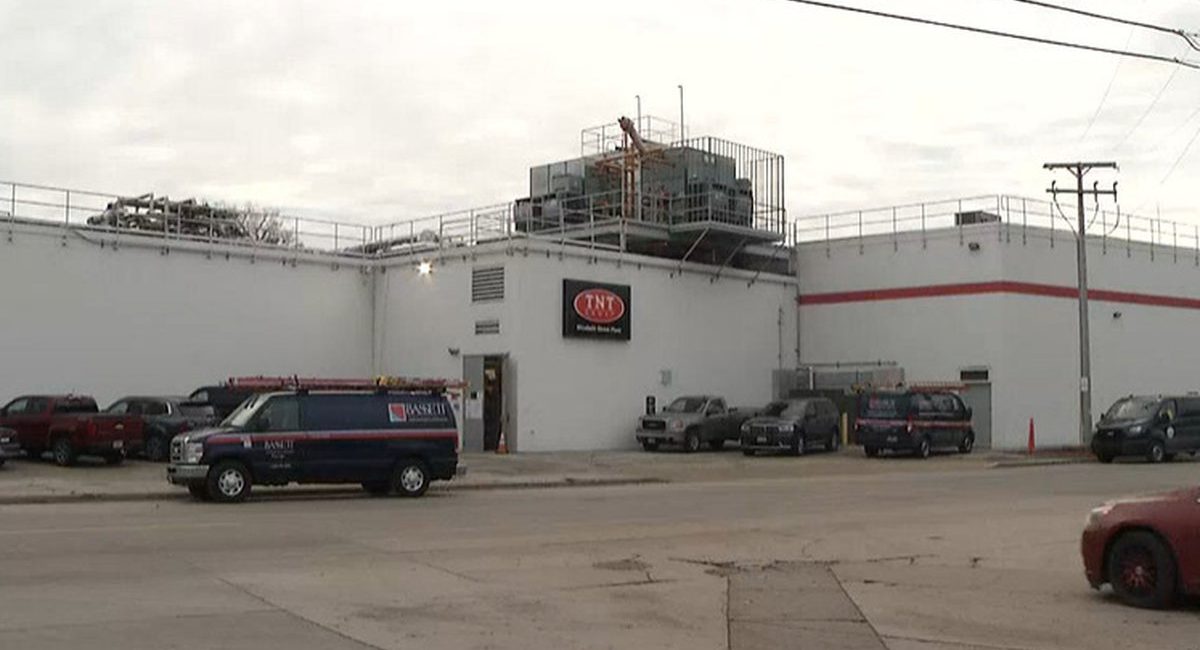 3 transported to emergency department during ammonia leak at Green Bay business