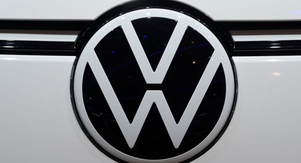 Volkswagen keeping IPO option open for charging, energy business - division chief