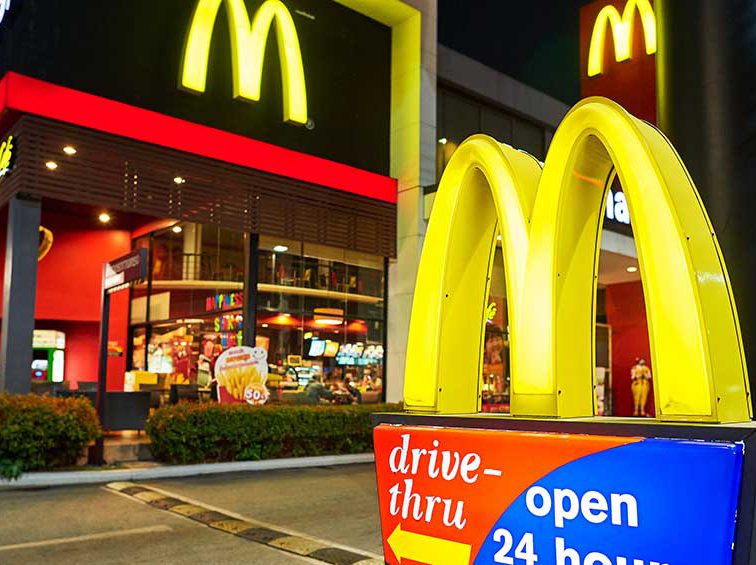 How Rising Interest Rates Can Hurt—Or Help—Businesses