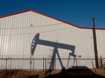 States that limit business with banks that boycott fossil fuels could pay high cost, study says