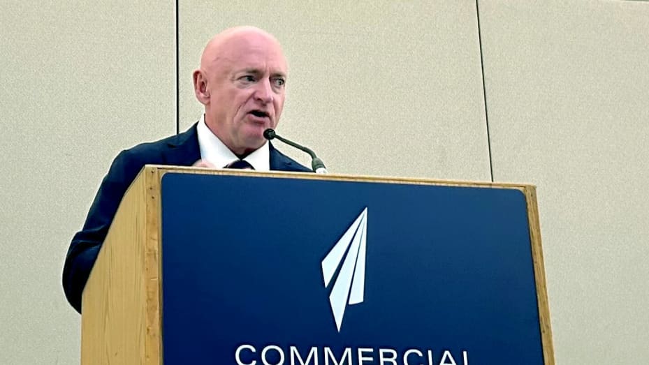 Astronaut Sen. Kelly touts ‘stunning’ space business growth, calls for more rocket competition