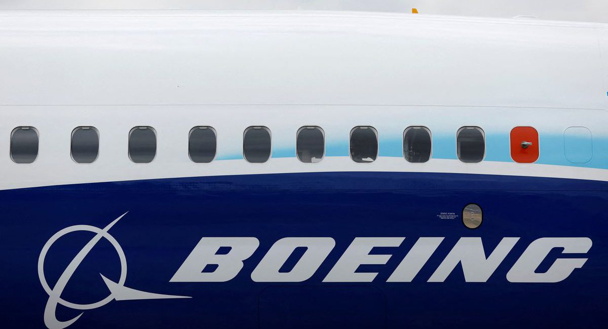 Boeing to realign financing arm under commercial airplanes business