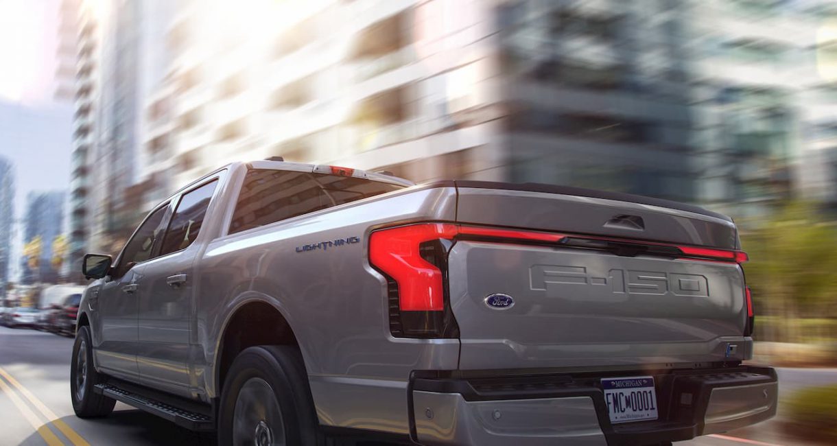 Ford creates new Latitude AI business to develop hands-free, automated driving tech