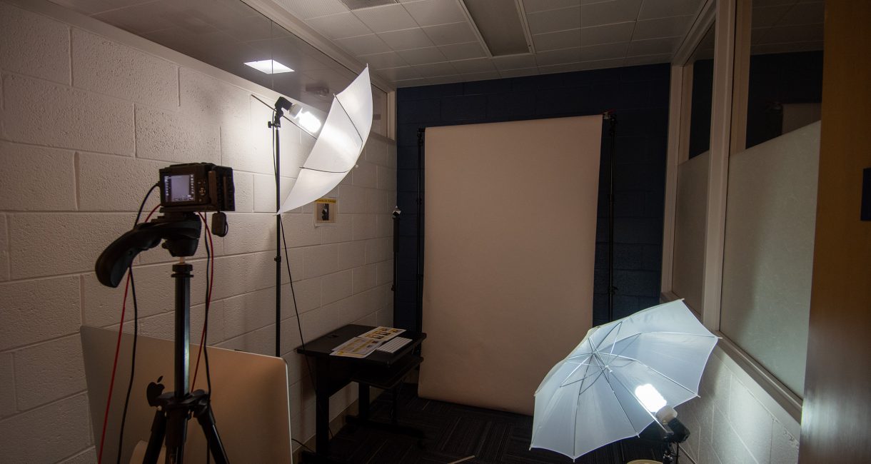 LSA Opportunity Hub offers free headshots to U-M students